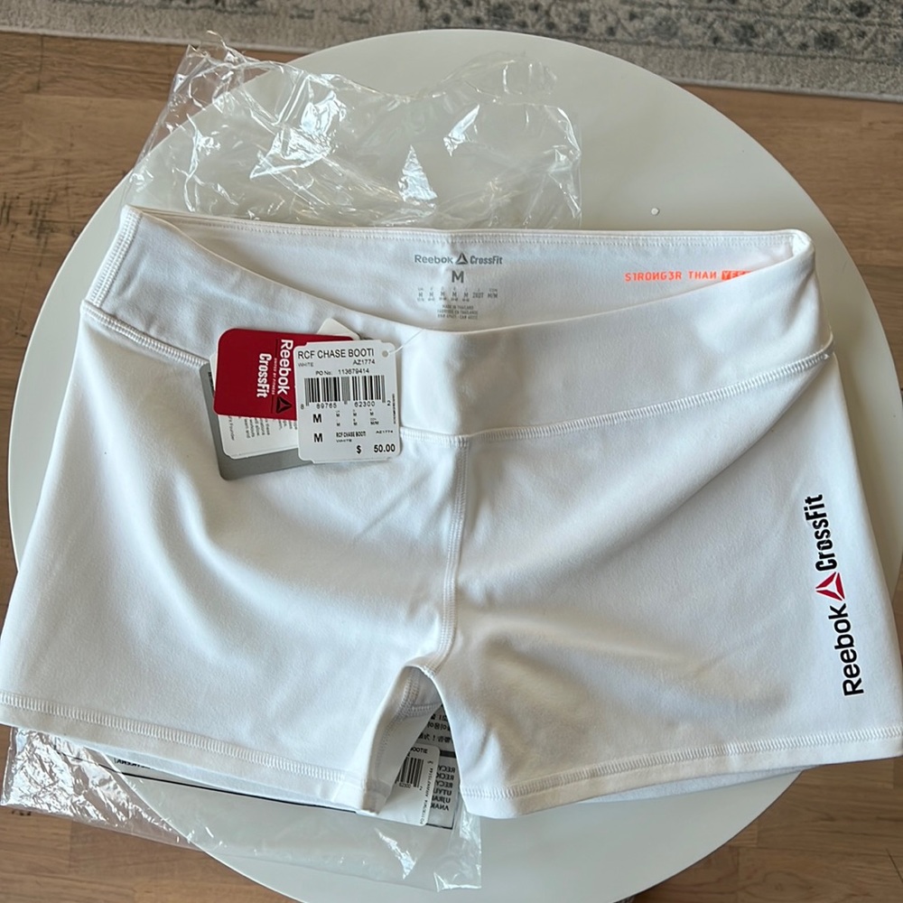 Reebok Chase Booty Short - White - Medium